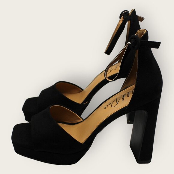 New With Box Black Block Heels - Picture 5 of 8